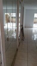 8177 NW 8th St in Miami, FL - Building Photo - Building Photo