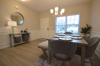 103 Memorial Ct in Clayton, NC - Building Photo - Building Photo