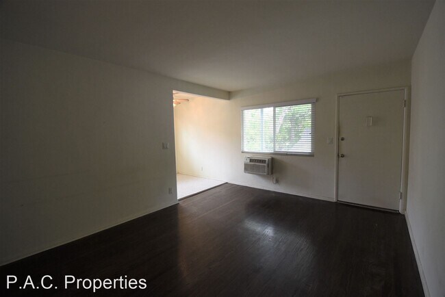 11054 Otsego St in Los Angeles, CA - Building Photo - Building Photo