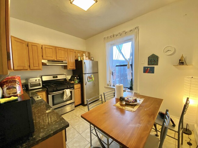 239 Harvard Ave, Unit 6 in Boston, MA - Building Photo - Building Photo