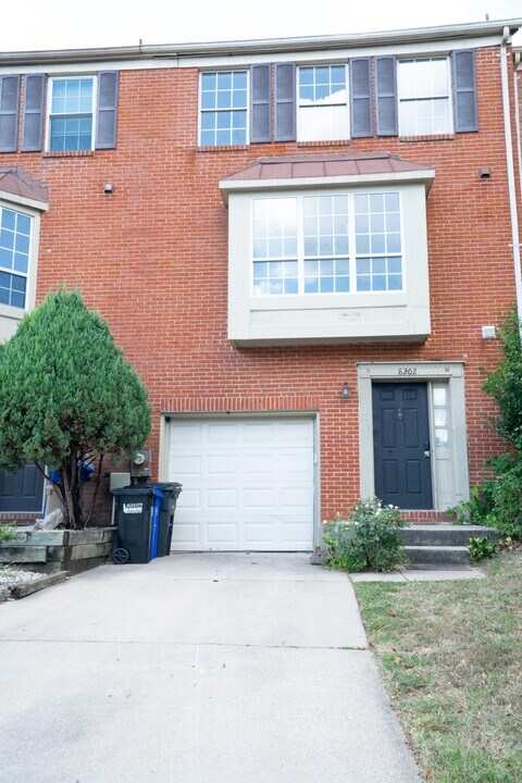 8202 Ashford Blvd in Laurel, MD - Building Photo