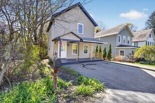 204 Saratoga Ave, Unit 212 in Ballston Spa, NY - Building Photo