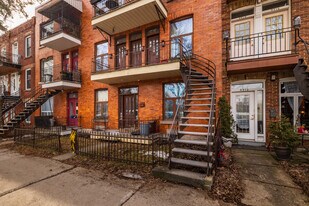 4402-4410 Fullum St in Montréal, QC - Building Photo