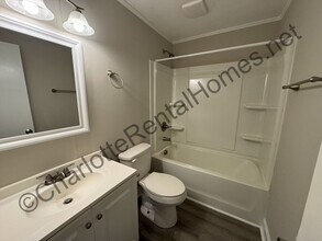 802 Athenia Pl in Bessemer City, NC - Building Photo - Building Photo