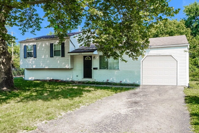 property at 3208 Sundale Rd