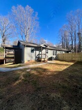 212 N Park Ln in Black Mountain, NC - Building Photo - Building Photo