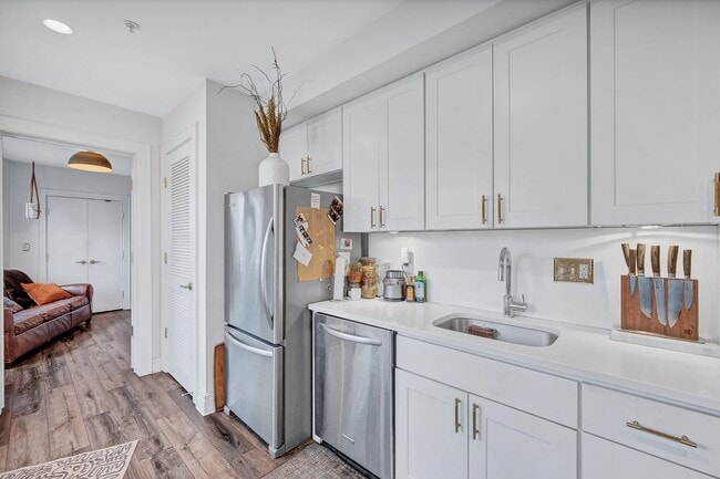 1300 Park Rd NW in Washington, DC - Building Photo - Building Photo