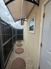 15411 SW 177th Terrace in Miami, FL - Building Photo - Building Photo