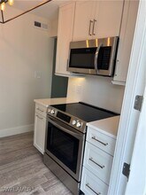 646 12th Ave S in Naples, FL - Building Photo - Building Photo