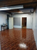 2210 Murray Hill Rd, Unit B LOFT 5 rooms down in Cleveland, OH - Building Photo