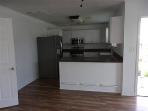 5309 Perry Ave in Galveston, TX - Building Photo - Building Photo