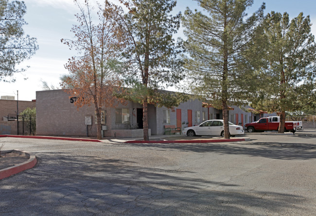 5720-5726 S Morris Blvd in Tucson, AZ - Building Photo - Building Photo