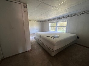 35250 Hull Rd in Salineville, OH - Building Photo - Building Photo