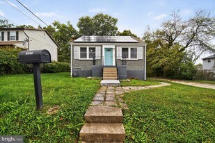 6103 Lee Pl in Fairmount Heights, MD - Building Photo