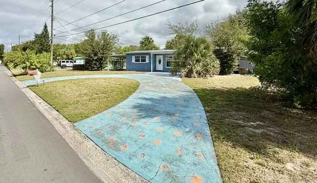 property at 9401 88th Way N