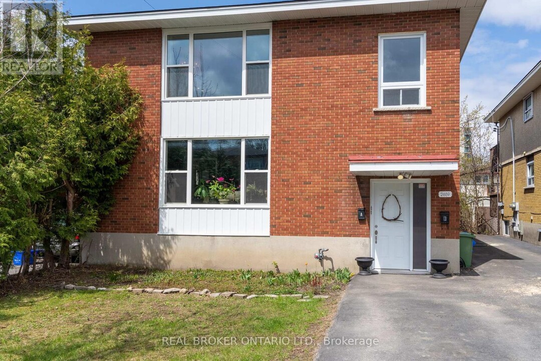 2659 Conn St in Ottawa, ON - Building Photo
