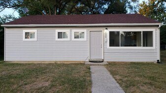 5021 Marburn Ave in Dayton, OH - Building Photo