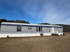 905 O B J Rd in Dunn, NC - Building Photo - Building Photo