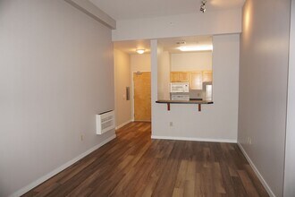 701 Columbia St in Vancouver, WA - Building Photo - Building Photo