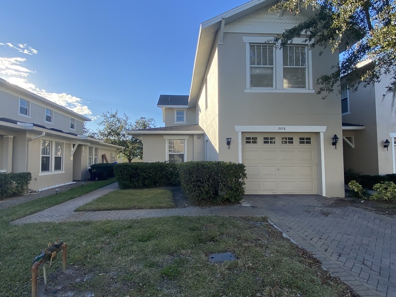 2076 Cypress Bay Blvd in Kissimmee, FL - Building Photo