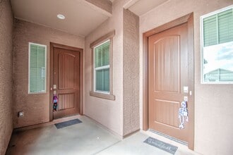 9640 W Monterey Way in Phoenix, AZ - Building Photo - Building Photo