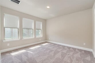 801 Cassandra Ct in Euless, TX - Building Photo - Building Photo