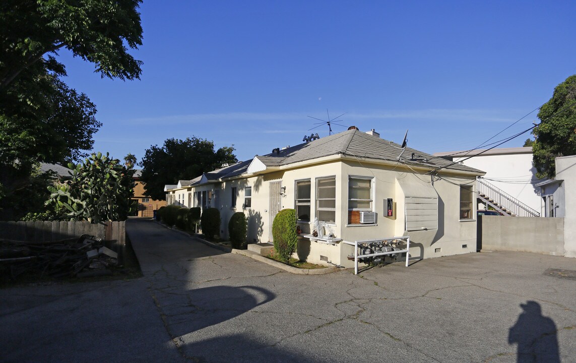 4401-4403 Westdale Ave in Los Angeles, CA - Building Photo