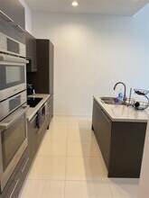 7875 NW 107th Ave, Unit 805 in Doral, FL - Building Photo - Building Photo