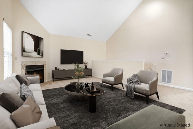 5066 Stratford Pine Ln