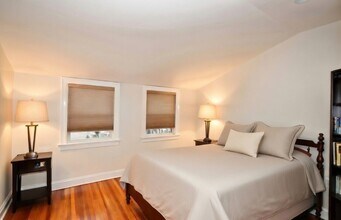 27 Crosby Rd in Newton, MA - Building Photo - Building Photo