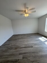 247 Quinn Hill Ln in Mars Hill, NC - Building Photo - Building Photo