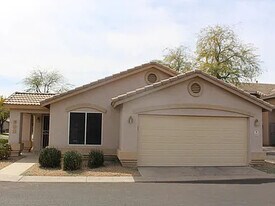16036 N 11th Ave in Phoenix, AZ - Building Photo