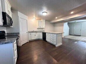 2460 W 450 N in Tremonton, UT - Foto de edificio - Building Photo