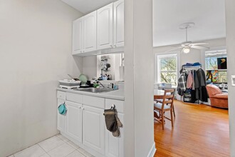 275 Dwight St, Unit 3 in New Haven, CT - Building Photo - Building Photo