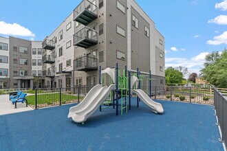 5240 in Crystal, MN - Building Photo - Building Photo