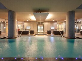 800 W 5th St in Austin, TX - Building Photo