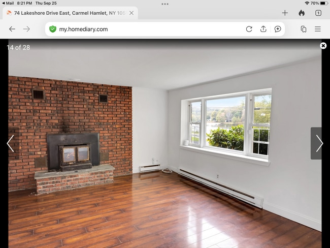 property at 74 Lakeshore Dr E