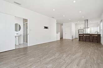 455 S Rexford Dr, Unit 455 S Rexford Dr #1/2 in Beverly Hills, CA - Foto de edificio - Building Photo