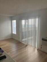 Villa Woods Apartments in Buena Park, CA - Building Photo - Building Photo