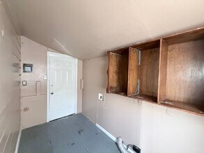 17 Midway Dr in Brownsville, TX - Foto de edificio - Building Photo