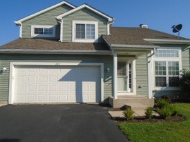 301 Harvest Gate in Lake In The Hills, IL - Building Photo