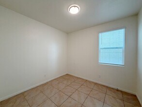 6983 Cottage Vis Ave in Las Vegas, NV - Building Photo - Building Photo