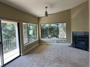 26425 NE Pennsylvania Ave in Kingston, WA - Building Photo - Building Photo