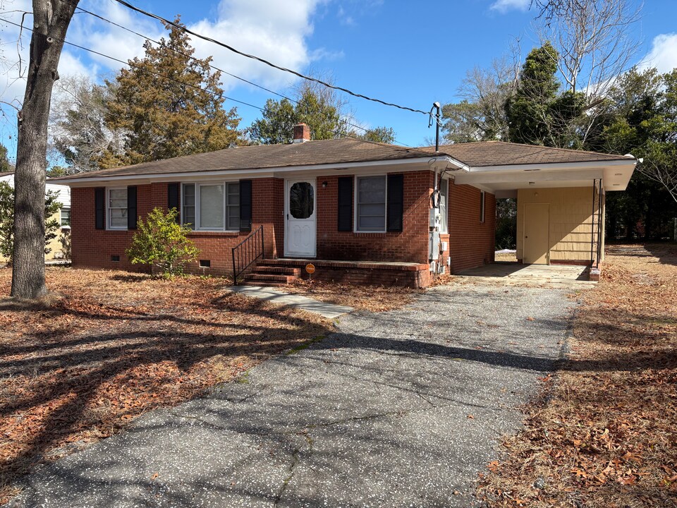 5214 Palmetto Ln in Fayetteville, NC - Building Photo