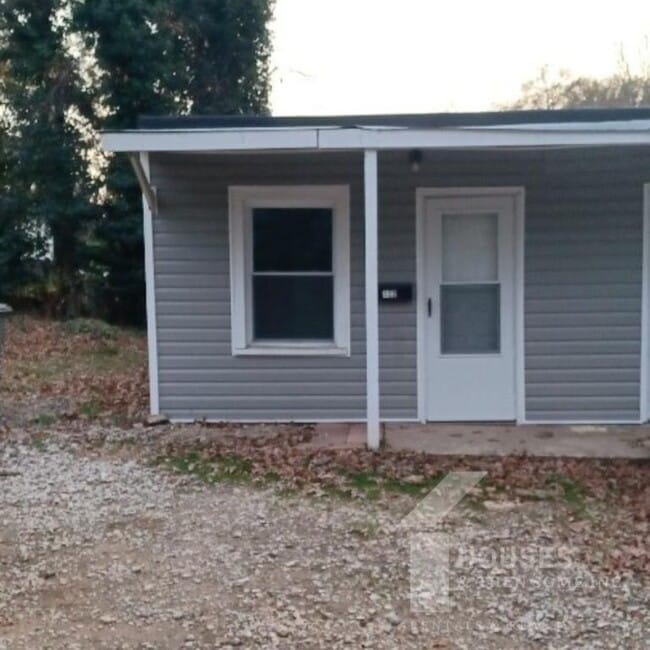 property at 122 Owens St