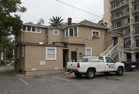 3943 10th St in Riverside, CA - Foto de edificio - Building Photo