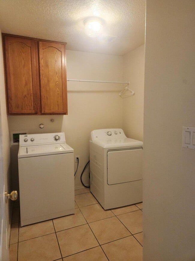 4808 Stafford Pl NW in Albuquerque, NM - Building Photo - Building Photo