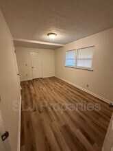 9337 Donerail Way in Louisville, KY - Building Photo - Building Photo