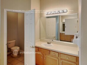 7214 Colonial Lake Dr in Riverview, FL - Foto de edificio - Building Photo