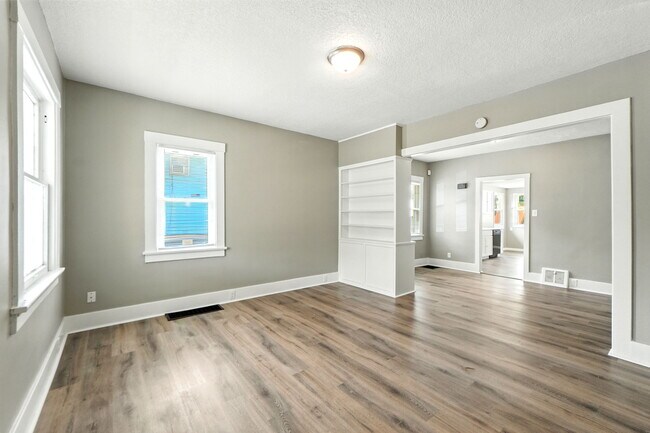 3706 Oliver St in Fort Wayne, IN - Building Photo - Building Photo